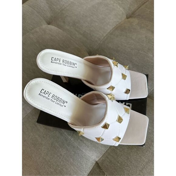 White high heeled gold studded slide sandals brand new size 10 Cape Robbin Kena - Picture 6 of 6